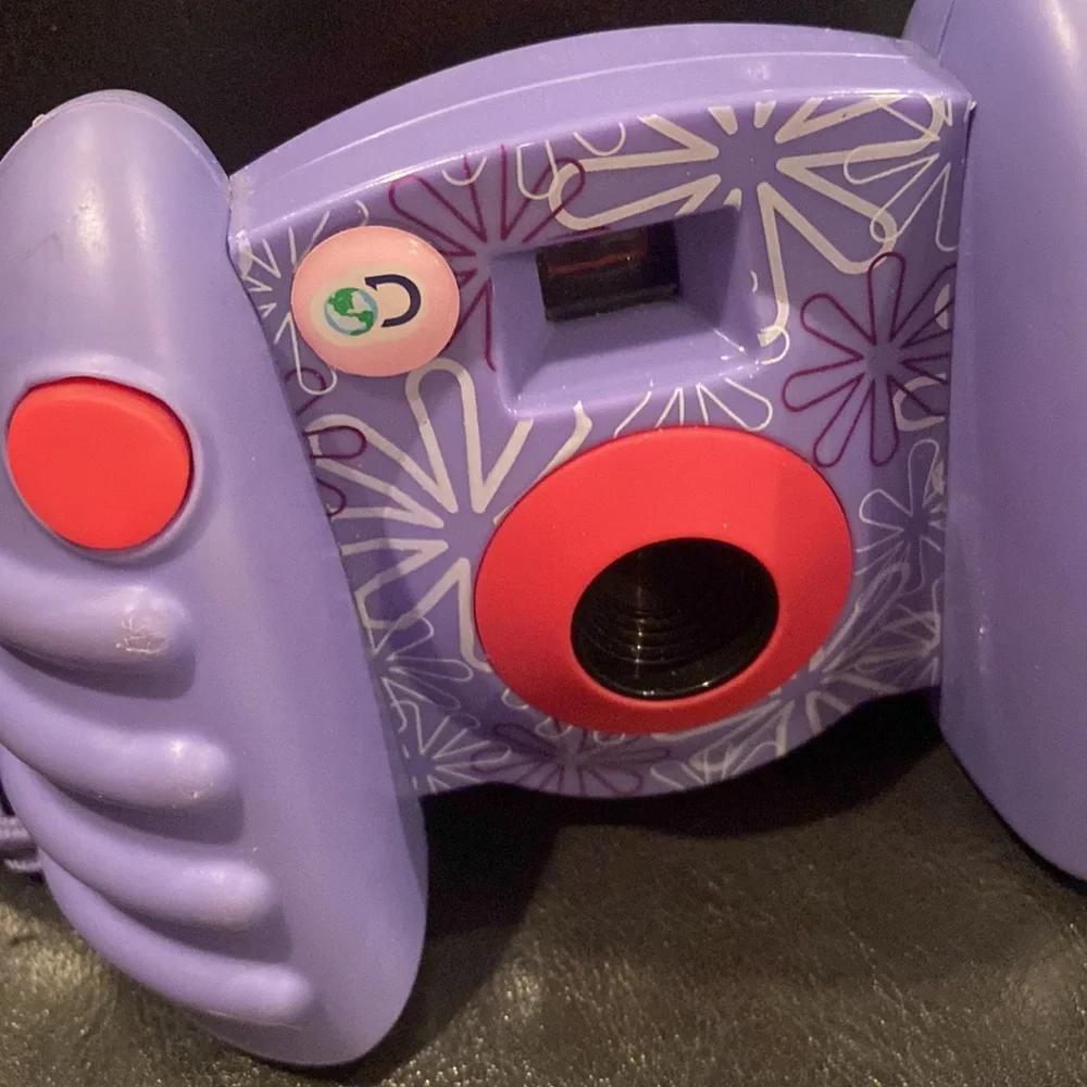 Discovery Battery-Powered Digital Pink and Purple Camera